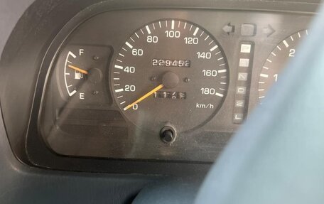 Toyota Land Cruiser Prado 90 рестайлинг, 1998 год, 1 900 000 рублей, 3 фотография