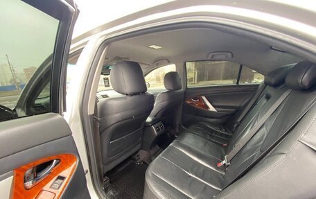 Toyota Camry, 2011 год, 1 100 000 рублей, 8 фотография