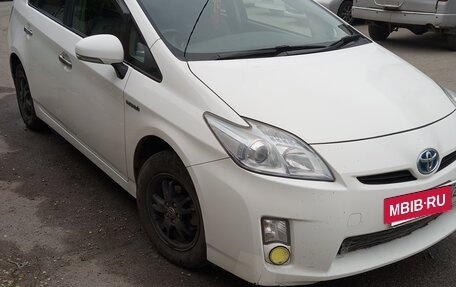 Toyota Prius, 2011 год, 660 000 рублей, 6 фотография