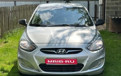 Hyundai Solaris II рестайлинг, 2013 год, 650 000 рублей, 1 фотография