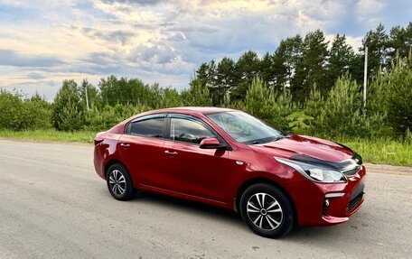 KIA Rio IV, 2017 год, 1 000 000 рублей, 3 фотография