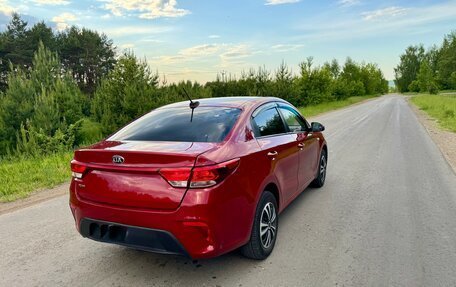 KIA Rio IV, 2017 год, 1 000 000 рублей, 4 фотография