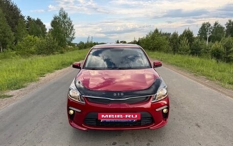 KIA Rio IV, 2017 год, 1 000 000 рублей, 25 фотография