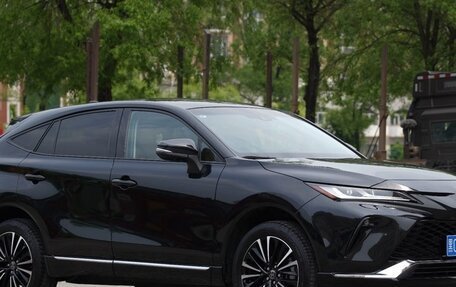 Toyota Venza, 2022 год, 3 800 000 рублей, 17 фотография