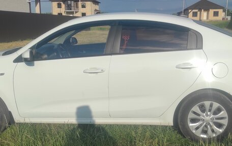 KIA Rio IV, 2018 год, 1 020 000 рублей, 4 фотография