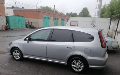 Honda Stream I рестайлинг, 2003 год, 690 000 рублей, 3 фотография