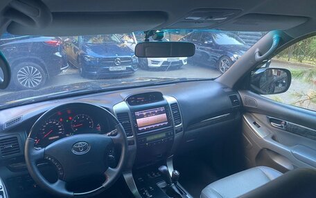 Toyota Land Cruiser Prado 120 рестайлинг, 2007 год, 2 013 000 рублей, 6 фотография