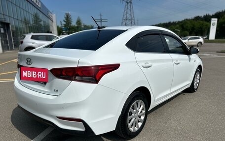 Hyundai Solaris II рестайлинг, 2018 год, 1 385 000 рублей, 9 фотография