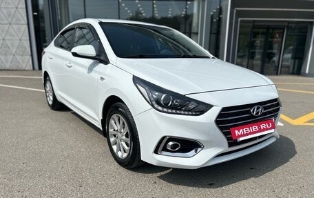 Hyundai Solaris II рестайлинг, 2018 год, 1 385 000 рублей, 3 фотография