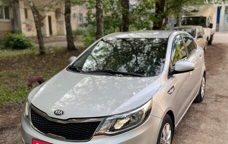 KIA Rio III рестайлинг, 2015 год, 1 045 000 рублей, 1 фотография