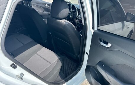 Hyundai Solaris II рестайлинг, 2018 год, 1 385 000 рублей, 22 фотография