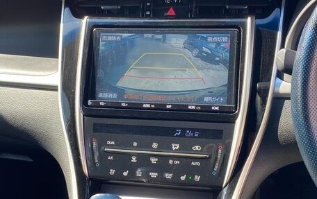 Toyota Harrier, 2020 год, 2 300 000 рублей, 20 фотография