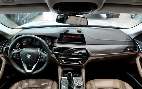 BMW 5 серия, 2018 год, 3 220 000 рублей, 14 фотография