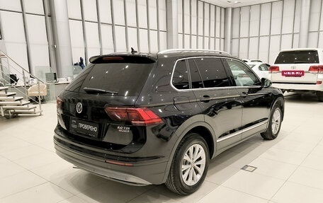 Volkswagen Tiguan II, 2017 год, 2 220 000 рублей, 5 фотография
