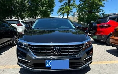 Volkswagen Passat B8 рестайлинг, 2021 год, 1 970 000 рублей, 2 фотография