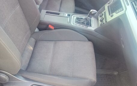Volkswagen Passat B8 рестайлинг, 2016 год, 2 100 000 рублей, 11 фотография