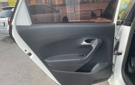 Volkswagen Polo VI (EU Market), 2012 год, 640 000 рублей, 15 фотография