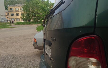 KIA Carnival III, 2000 год, 220 000 рублей, 8 фотография