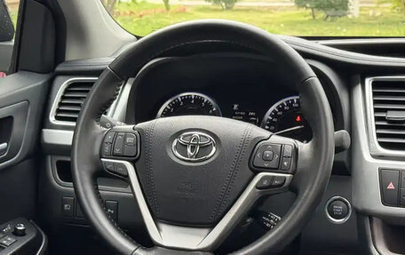 Toyota Highlander III, 2021 год, 2 800 111 рублей, 12 фотография