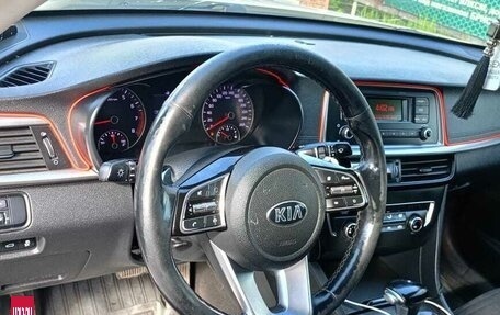 KIA Optima IV, 2018 год, 650 000 рублей, 10 фотография
