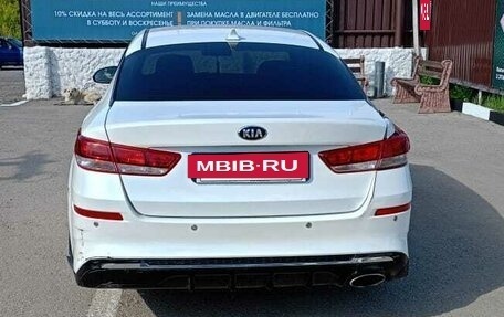 KIA Optima IV, 2018 год, 650 000 рублей, 4 фотография