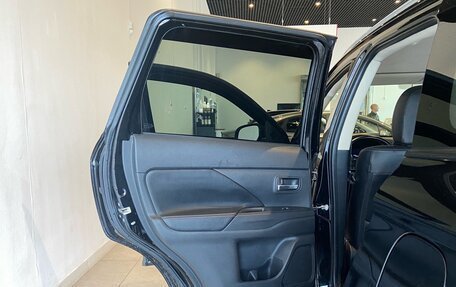 Mitsubishi Outlander III рестайлинг 3, 2015 год, 1 850 000 рублей, 12 фотография