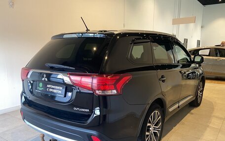 Mitsubishi Outlander III рестайлинг 3, 2015 год, 1 850 000 рублей, 4 фотография