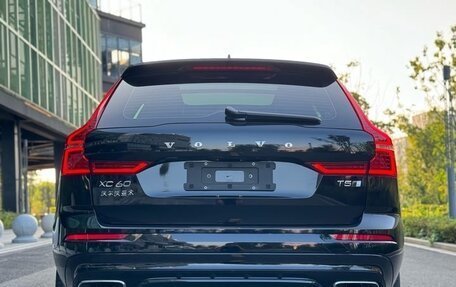 Volvo XC60 II, 2021 год, 2 500 000 рублей, 3 фотография