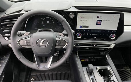 Lexus RX IV рестайлинг, 2025 год, 9 500 000 рублей, 13 фотография