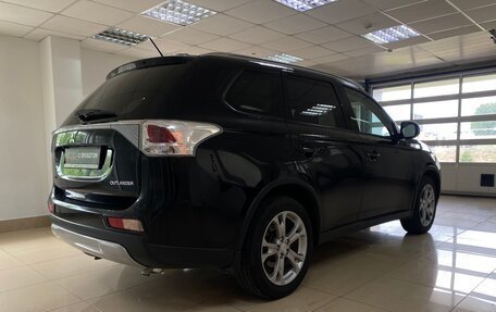 Mitsubishi Outlander III рестайлинг 3, 2014 год, 1 399 999 рублей, 5 фотография