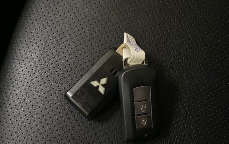 Mitsubishi Outlander III рестайлинг 3, 2014 год, 1 399 999 рублей, 26 фотография