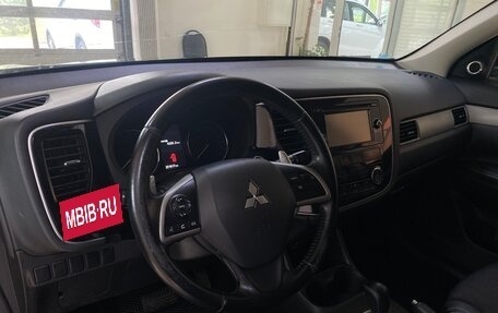 Mitsubishi Outlander III рестайлинг 3, 2014 год, 1 399 999 рублей, 21 фотография