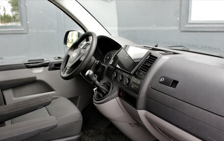 Volkswagen Caravelle T5, 2011 год, 1 600 000 рублей, 6 фотография