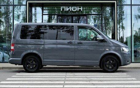 Volkswagen Caravelle T5, 2011 год, 1 600 000 рублей, 4 фотография