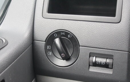 Volkswagen Caravelle T5, 2011 год, 1 600 000 рублей, 17 фотография