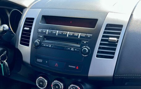 Mitsubishi Outlander III рестайлинг 3, 2009 год, 1 025 000 рублей, 16 фотография