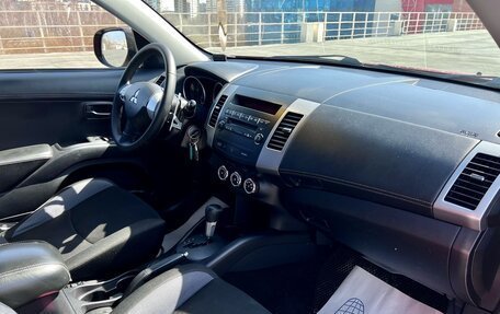 Mitsubishi Outlander III рестайлинг 3, 2009 год, 1 025 000 рублей, 12 фотография