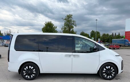 Hyundai Staria, 2024 год, 6 300 000 рублей, 4 фотография