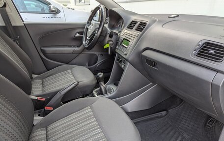 Volkswagen Polo VI (EU Market), 2015 год, 850 000 рублей, 14 фотография