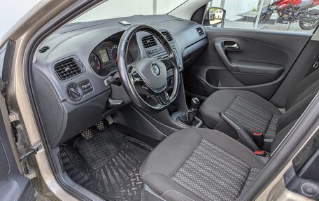 Volkswagen Polo VI (EU Market), 2015 год, 850 000 рублей, 8 фотография