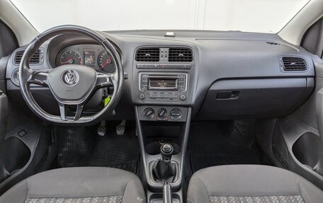 Volkswagen Polo VI (EU Market), 2015 год, 850 000 рублей, 16 фотография