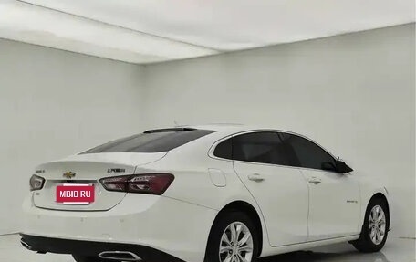 Chevrolet Malibu IX, 2022 год, 1 500 000 рублей, 3 фотография