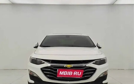 Chevrolet Malibu IX, 2022 год, 1 500 000 рублей, 2 фотография