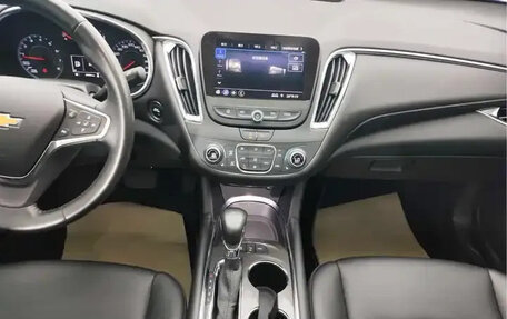 Chevrolet Malibu IX, 2022 год, 1 500 000 рублей, 7 фотография