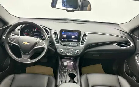 Chevrolet Malibu IX, 2022 год, 1 500 000 рублей, 6 фотография
