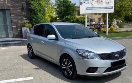 KIA cee'd I рестайлинг, 2010 год, 720 000 рублей, 9 фотография