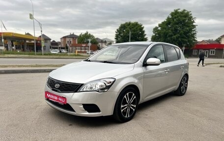 KIA cee'd I рестайлинг, 2010 год, 720 000 рублей, 3 фотография