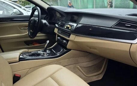 BMW 5 серия, 2013 год, 1 500 000 рублей, 11 фотография