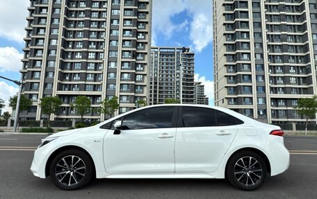 Toyota Corolla, 2024 год, 2 175 000 рублей, 4 фотография