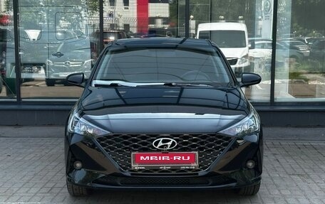Hyundai Solaris II рестайлинг, 2021 год, 1 850 000 рублей, 2 фотография